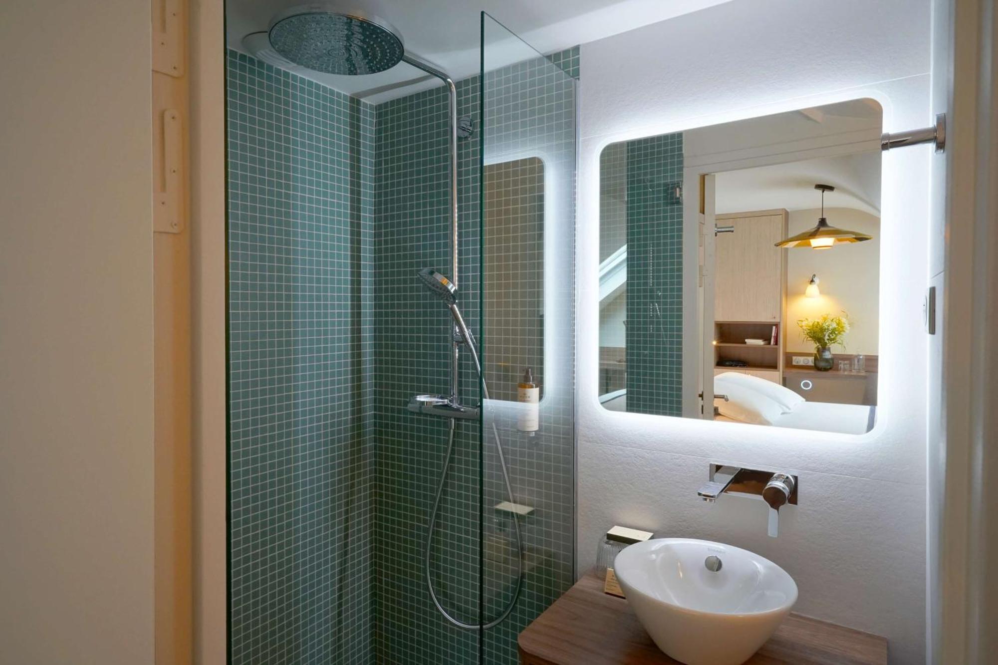 เสต์ เวสเทิร์น โฮเต็ล ลิตเตแรร์ อาร์เทอร์ แร็งโบด์ Hotel ปารีส ภายนอก รูปภาพ